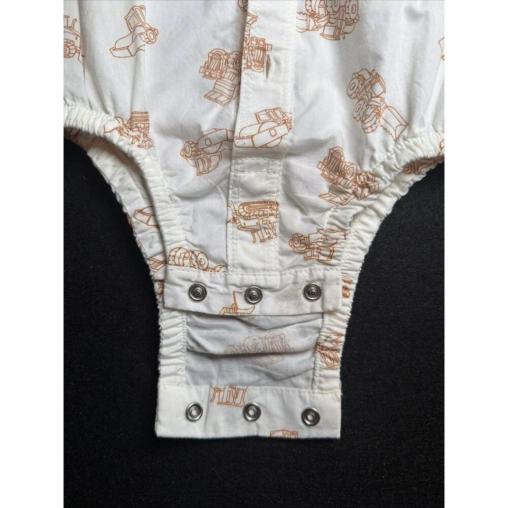 babyGap 3-6 M Bear Long Sleeve Button Up Bodysuit Construction Trucks White -202